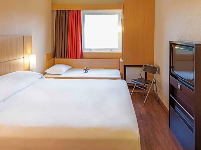 Standard Quadruple room with sea view