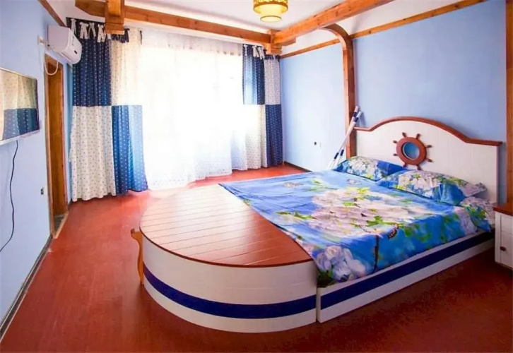 Golden Phoenix Hotel