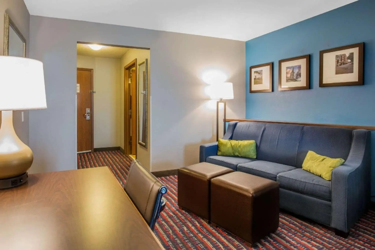 Quadruple Suite
