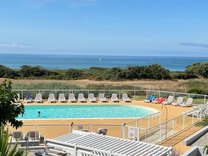 2 Bedrooms Double Apartment with sea view