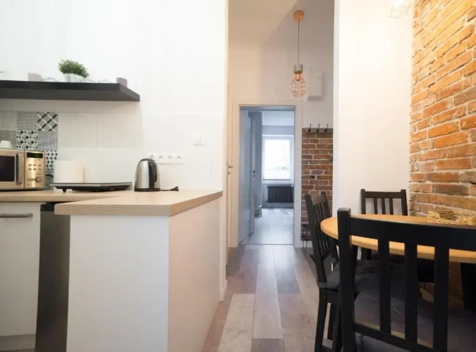 1 Bedroom Apartment