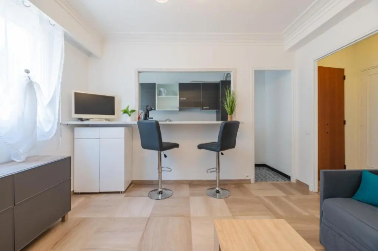Cosy Studio Soleia, 50m from sea side