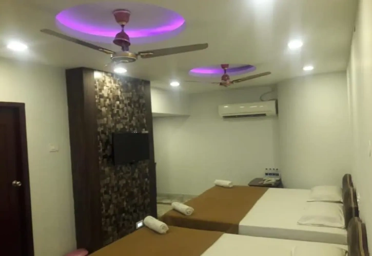 Deluxe Quadruple room