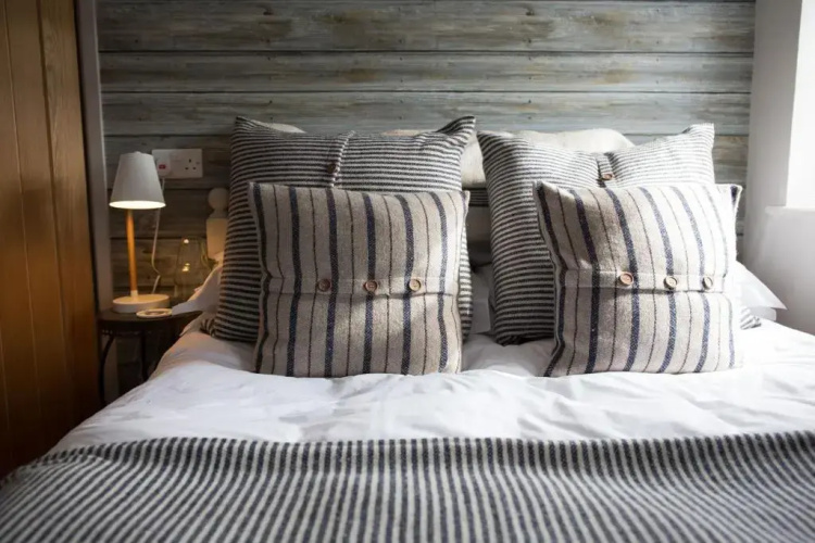 No33 Hillview Lodge
