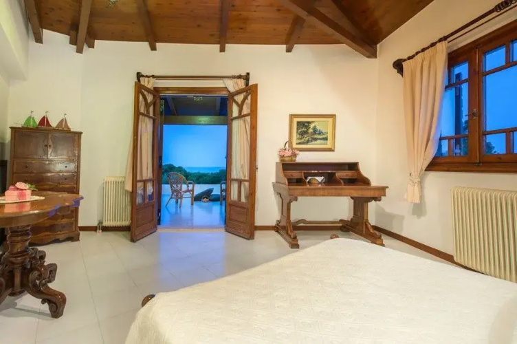 La Dolce Villa Luxury Villa