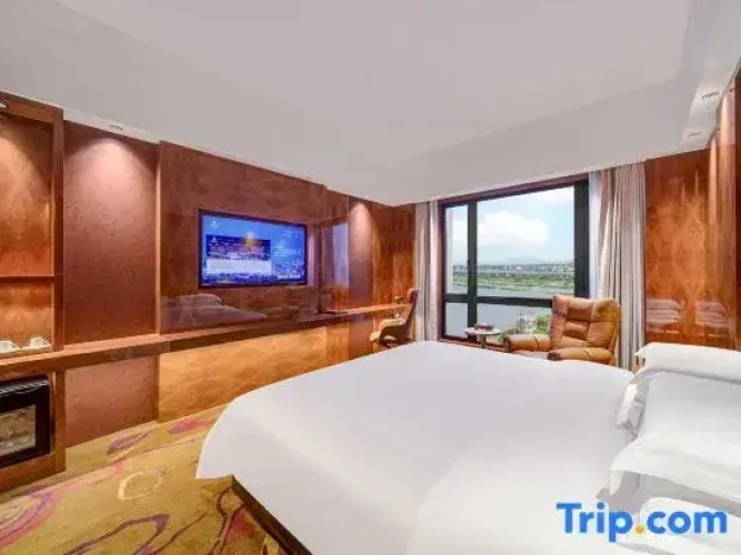 Deluxe Double Family Suite