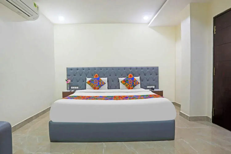 Fabhotel Rr Residency I
