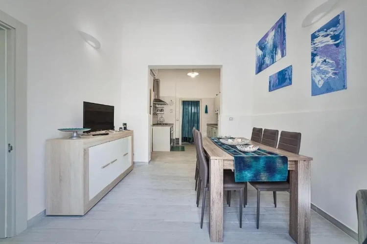 3 Bedrooms Apartment