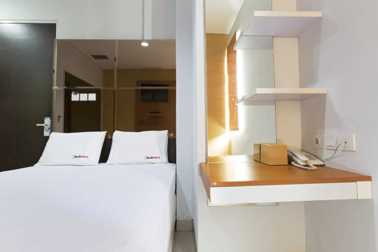 Wisma 9 by RedDoorz