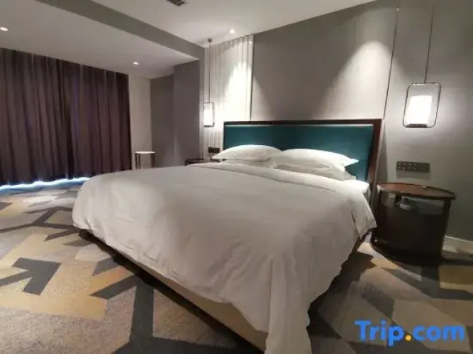 Premier Suite