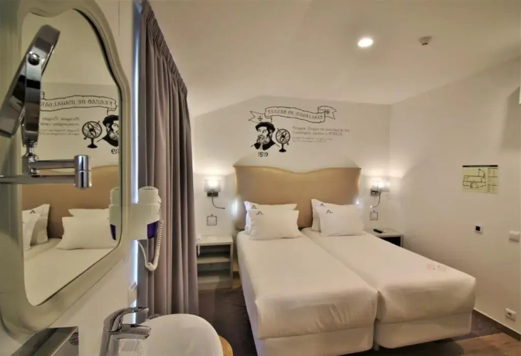 Twin room with balcony