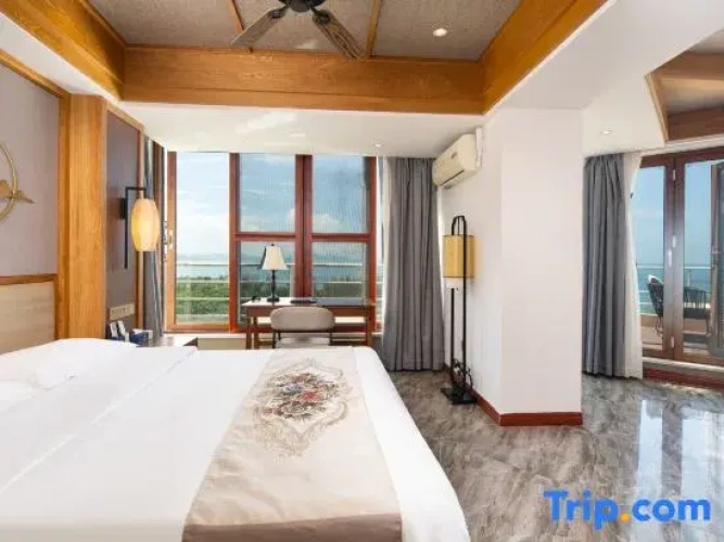 Deluxe Double Suite