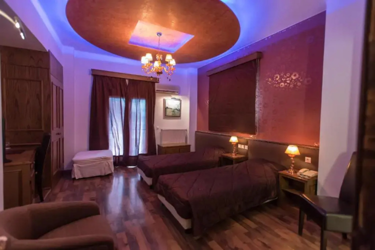 Anesis Hotel