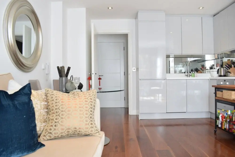 Flat In Central London