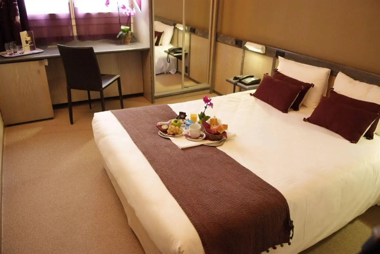 Ariana Hotel