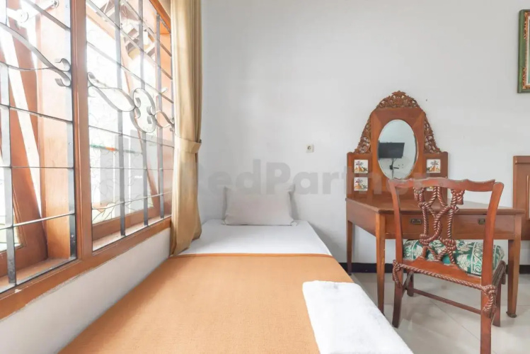 OYO 211 Seruni Residence