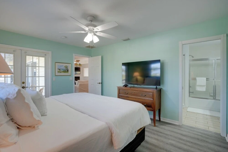 3 Bedrooms Cottage