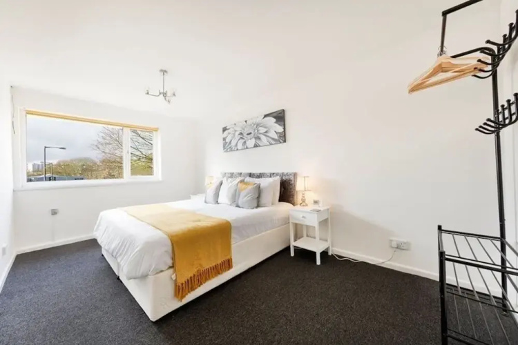 City Centre House FREE PARKING