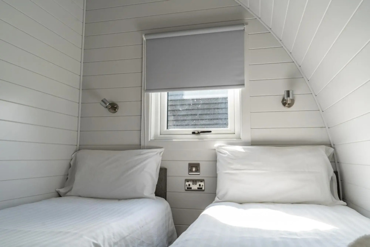 Glamping Pod Two - Holly Tree Barns