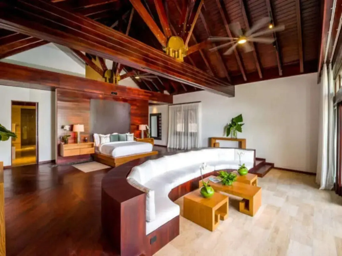 Sunny Vacation Villa 88