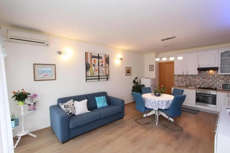 1 Bedroom Apartment with balcony