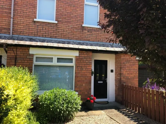 3 Bedrooms Cottage