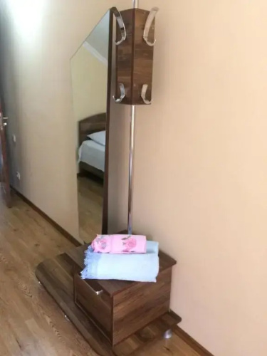 Mari Guest House