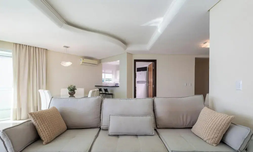 Apt w/ Gourmet Balcony Oceanfront Rkr0502