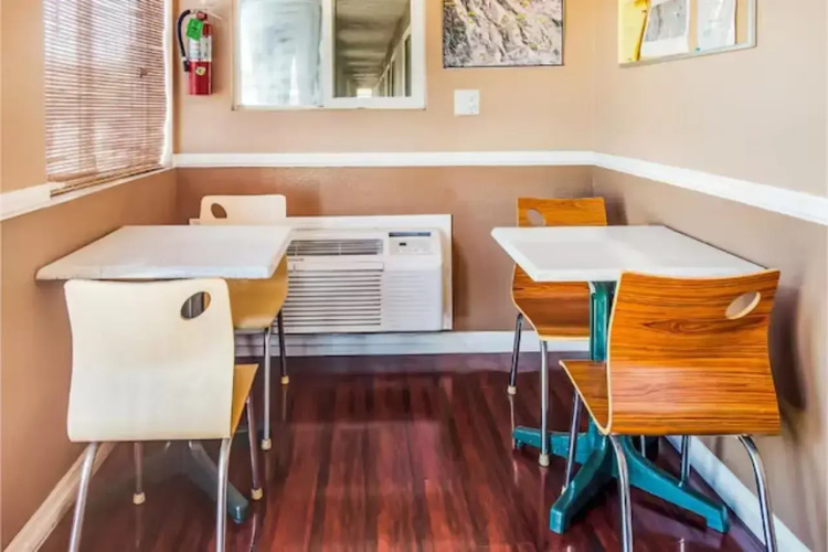 Hotel Europa Ridgecrest