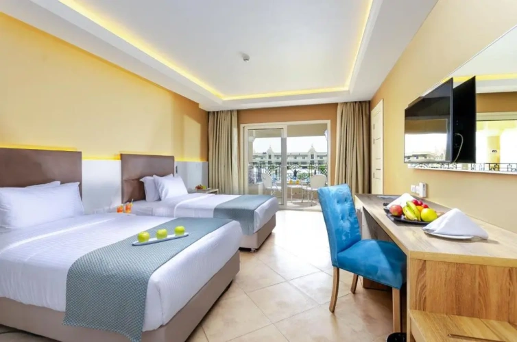 Twin room with pool view