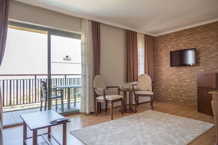 Seaview Suite Hotel