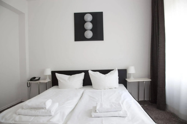 Hotel Mons Am Goetheplatz