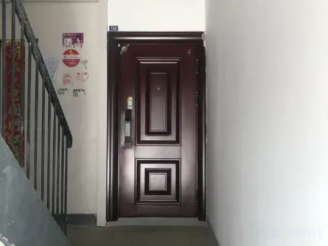 Danjiangkou Threeofus Apartment