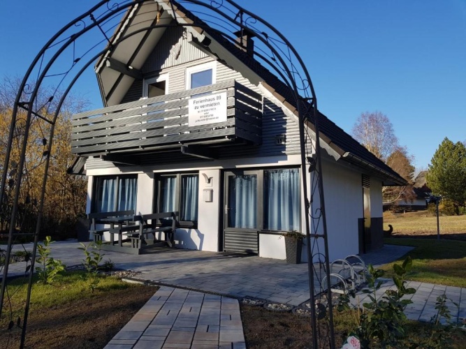 3 Bedrooms Cottage
