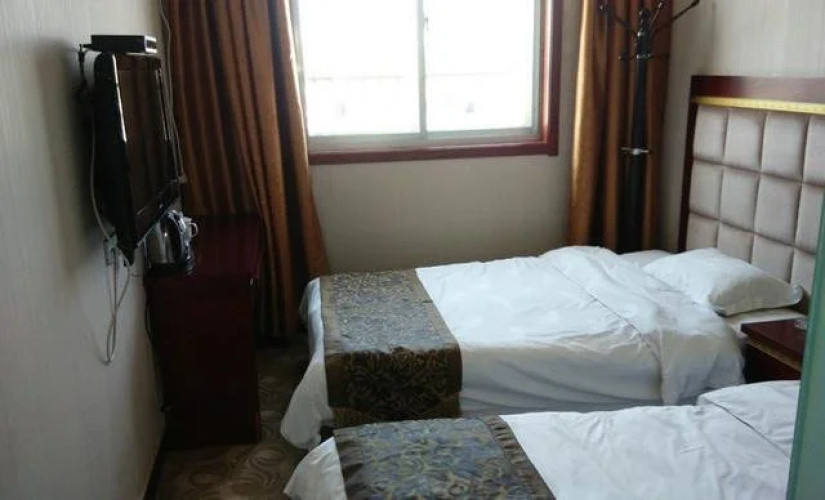 Yulin Kaiyulin Business Hotel