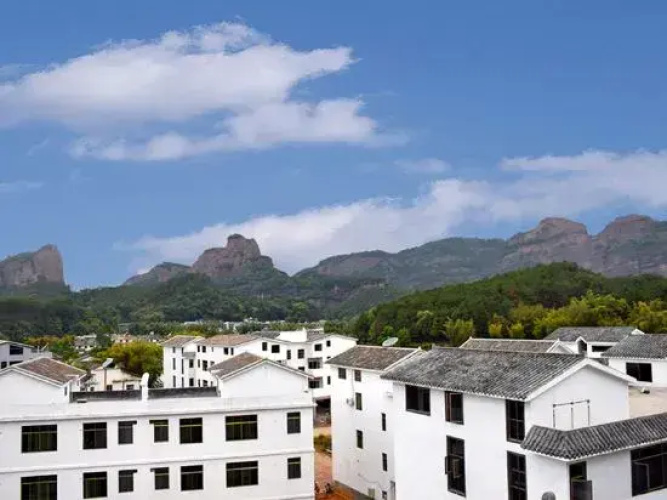Danxiashan Zhanglaofeng Hotel