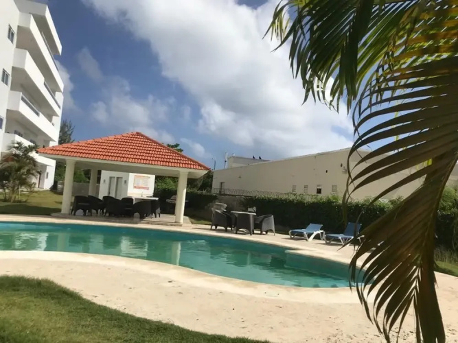 Apartamento con piscina