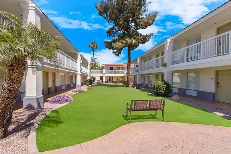 Howard Johnson by Wyndham Tempe University/Phoenix