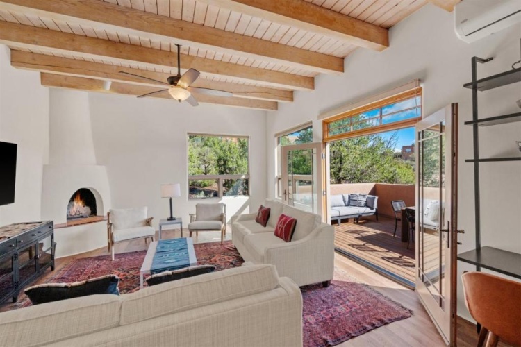 3 Bedrooms Cottage