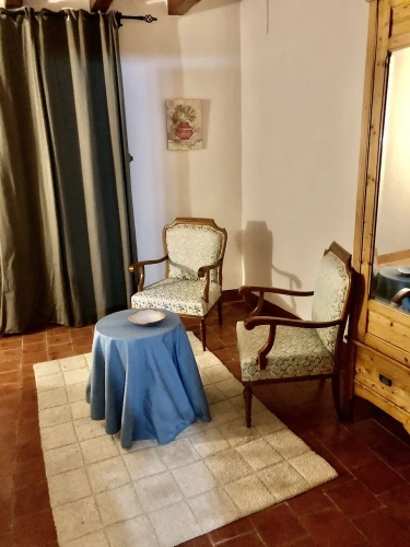 3 Bedrooms Cottage