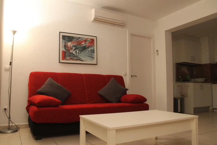 Absolute Apartment