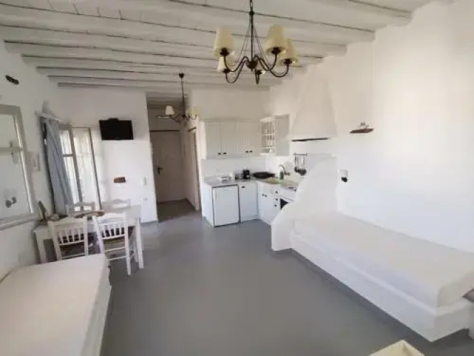 Elia Apartments