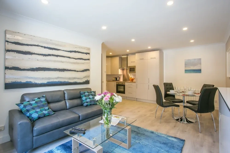 2 Bedrooms Superior Apartment with city view