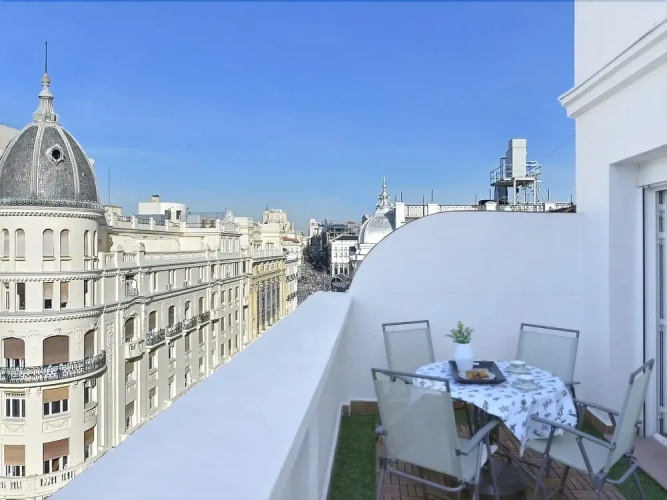 HOMEABOUT PUERTA DEL SOL Premium