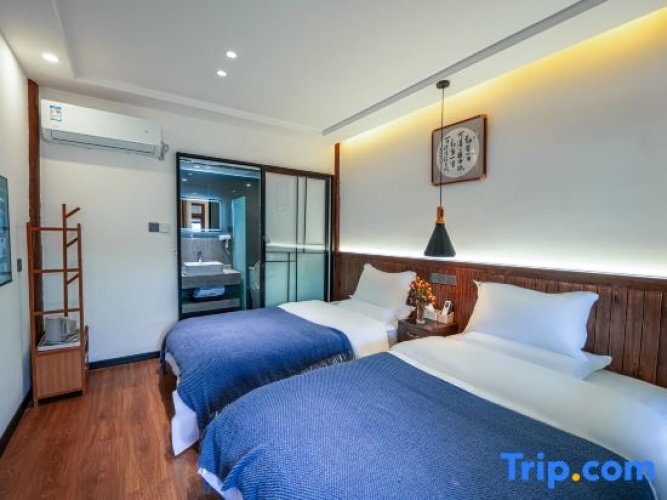Premium Twin room