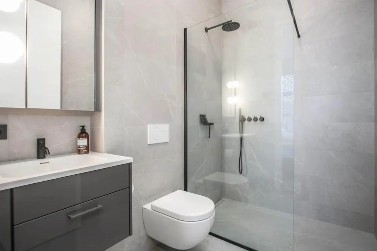 2 Bedrooms Deluxe Apartment