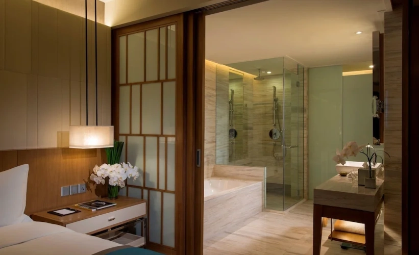 Classic Twin room with balcony and with city view