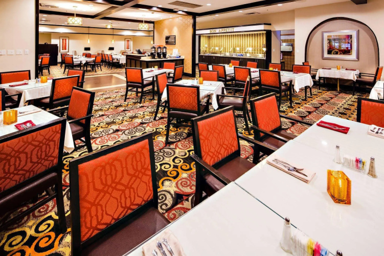 Holiday Inn Burbank-Media Center photo 28