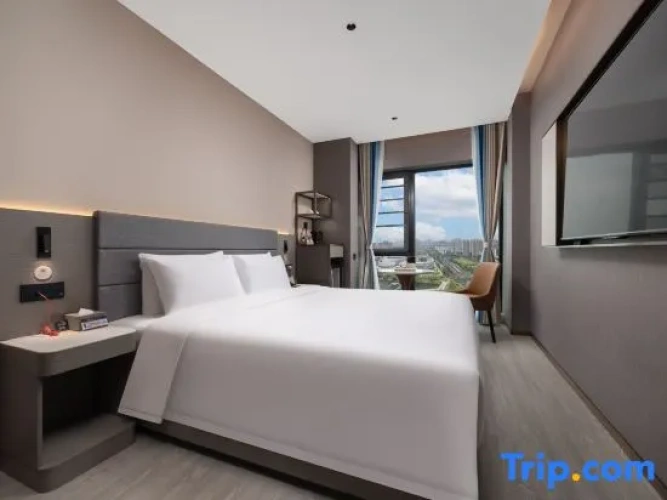 Standard Double room with lake view