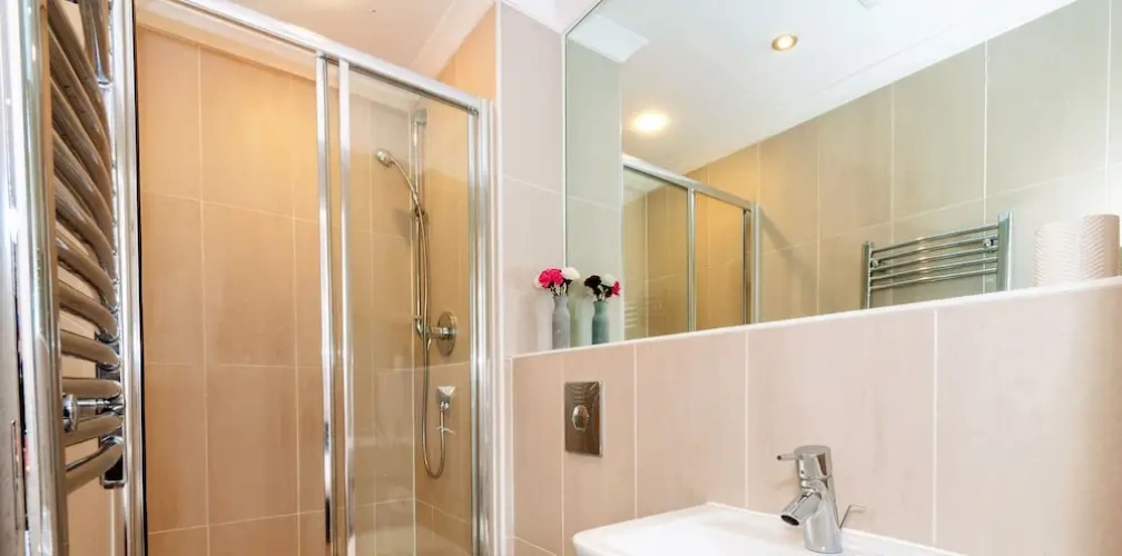 2 Bedrooms Suite